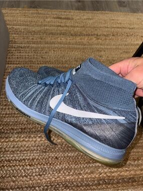 Nike Zoom All Out Flyknit